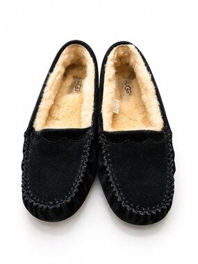 UGG Black Loafer Slip On Slipper Moccasin Size 7